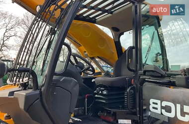 Телескопический погрузчик JCB 531-70 2022 в 