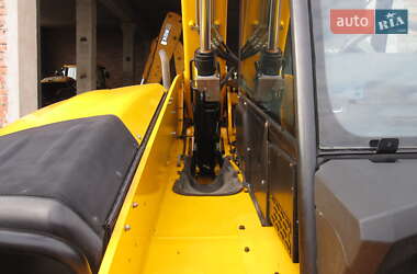 Телескопический погрузчик JCB 531-70 2011 в 