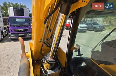 Телескопический погрузчик JCB 531-70 2012 в 