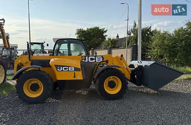 Телескопический погрузчик JCB 531-70 2011 в 