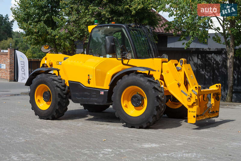 Подъемник телескопический JCB 531-70 2021 в 