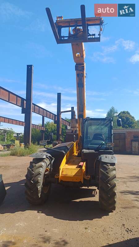 Телескопічні навантажувачі JCB 531-70 2012 в Чернігові