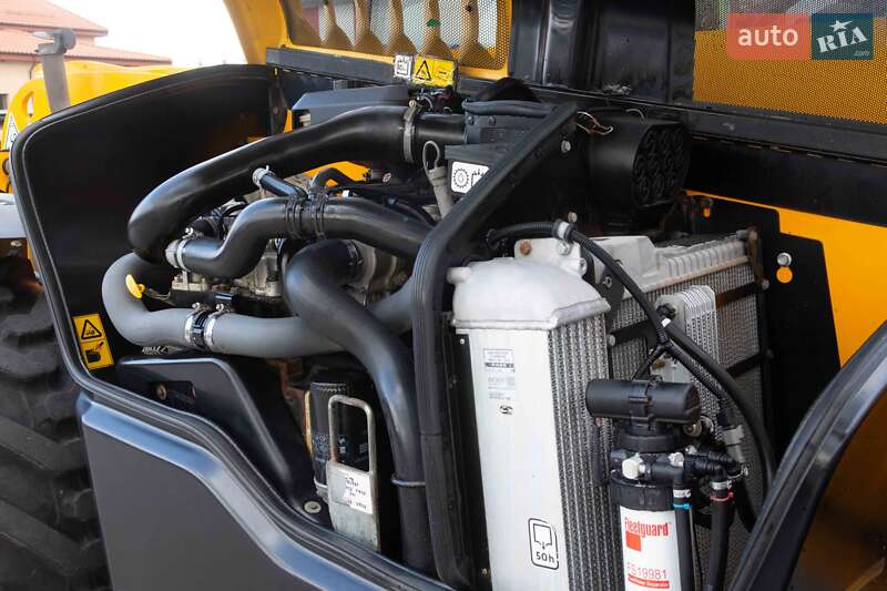 Подъемник телескопический JCB 531-70 2017 в Житомире