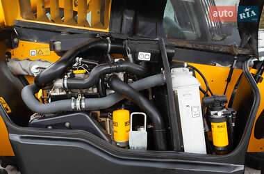 Подъемник телескопический JCB 531-70 2014 в 