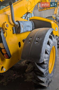 Телескопический погрузчик JCB 531-70 2015 в 