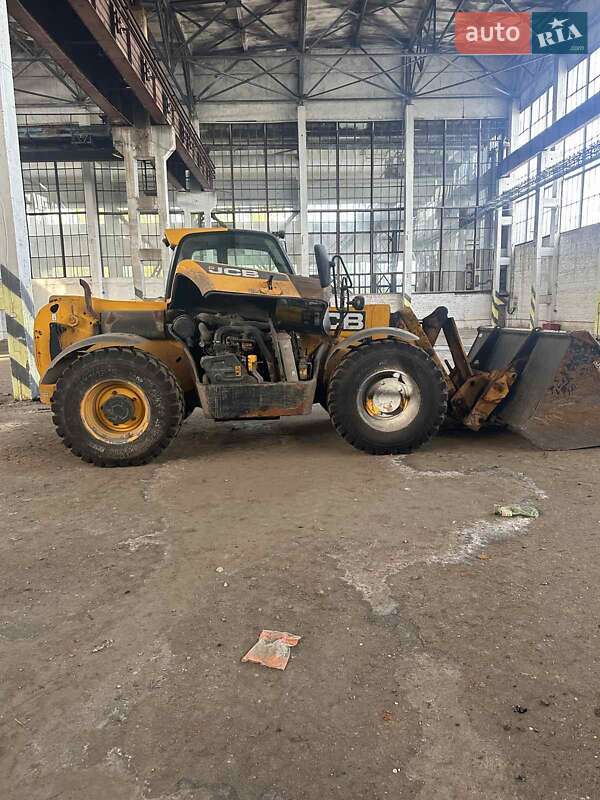 Экскаватор погрузчик JCB 531-70 2019 в 