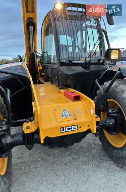 Телескопический погрузчик JCB 531-70 2009 в 