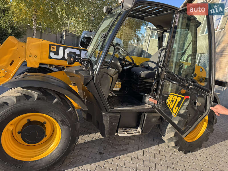 Телескопічні навантажувачі JCB 531-70 2012 в Кам'янець-Подільському