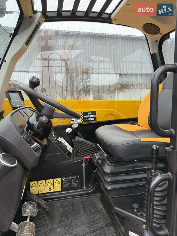 Телескопічні навантажувачі JCB 531-70 2019 в Києві