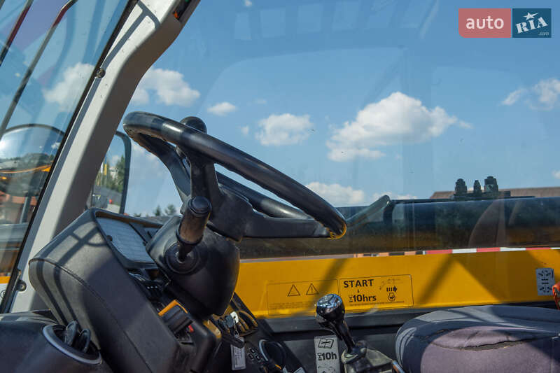 Телескопический погрузчик JCB 533-105 2016 в Житомире