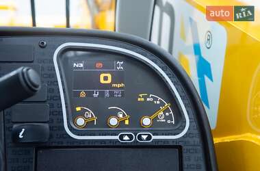 Телескопический погрузчик JCB 533-105 2022 в 
