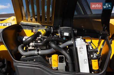 Подъемник телескопический JCB 533-105 2017 в 