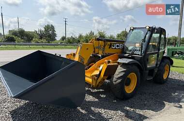 Телескопический погрузчик JCB 533-105 2011 в 