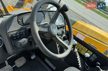 Телескопический погрузчик JCB 533-105 2011 в 