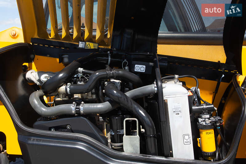 Подъемник телескопический JCB 533-105 2017 в Житомире