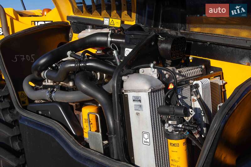 Підйомник телескопічний JCB 533-105 2017 в Житомирі