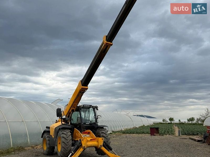 Телескопический погрузчик JCB 533-105 2017 в Заречье