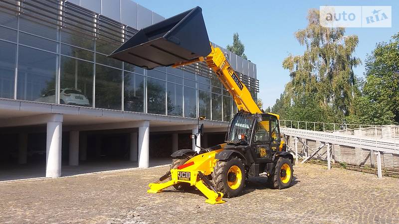 Телескопический погрузчик JCB 535-125 2010 в Черняхове