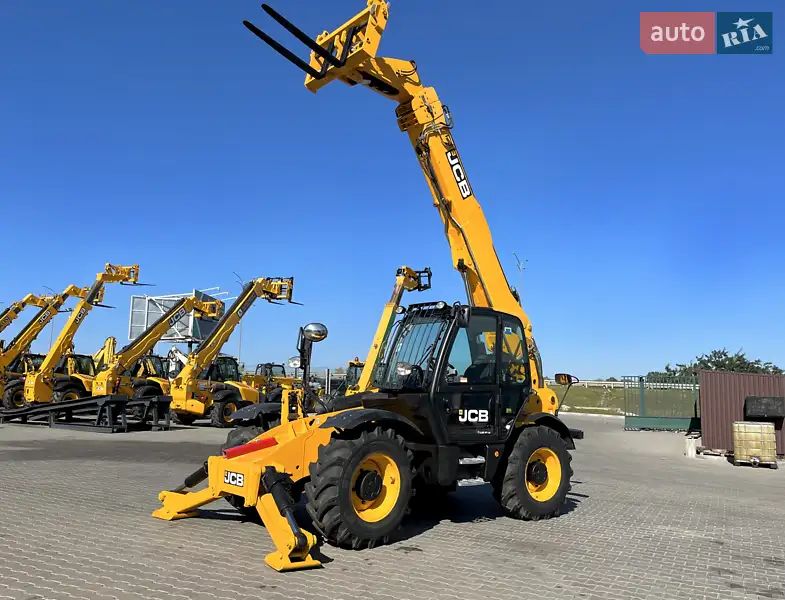 JCB 535-125 2015