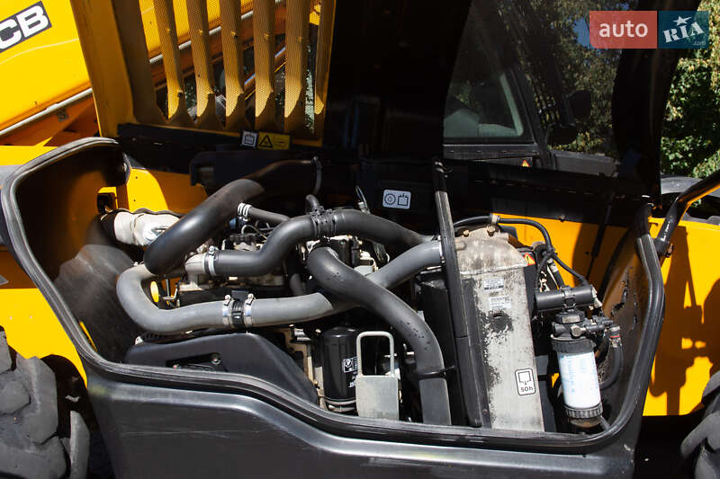 Телескопический погрузчик JCB 535-125 2017 в Житомире