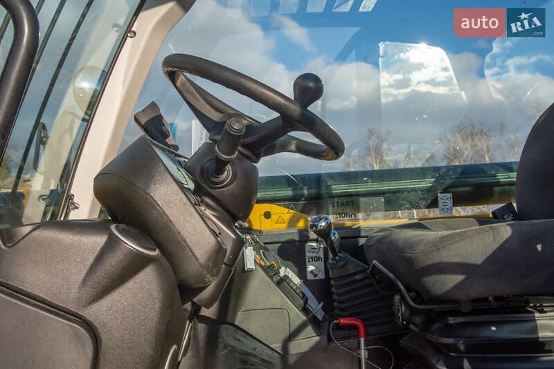 Подъемник телескопический JCB 535-125 2017 в Житомире