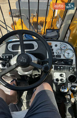 Телескопический погрузчик JCB 535-125 2004 в 