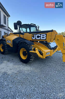 Телескопический погрузчик JCB 535-140 2015 в 