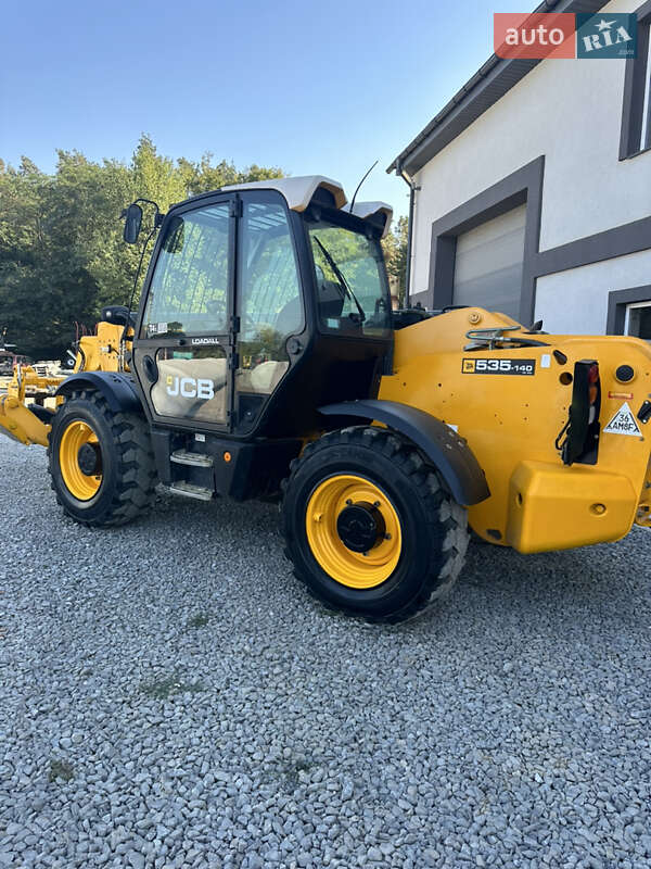 Телескопический погрузчик JCB 535-140 2015 в Городке
