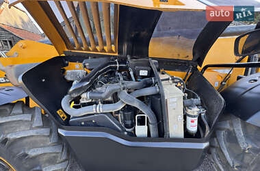 Телескопический погрузчик JCB 535-140 2013 в 