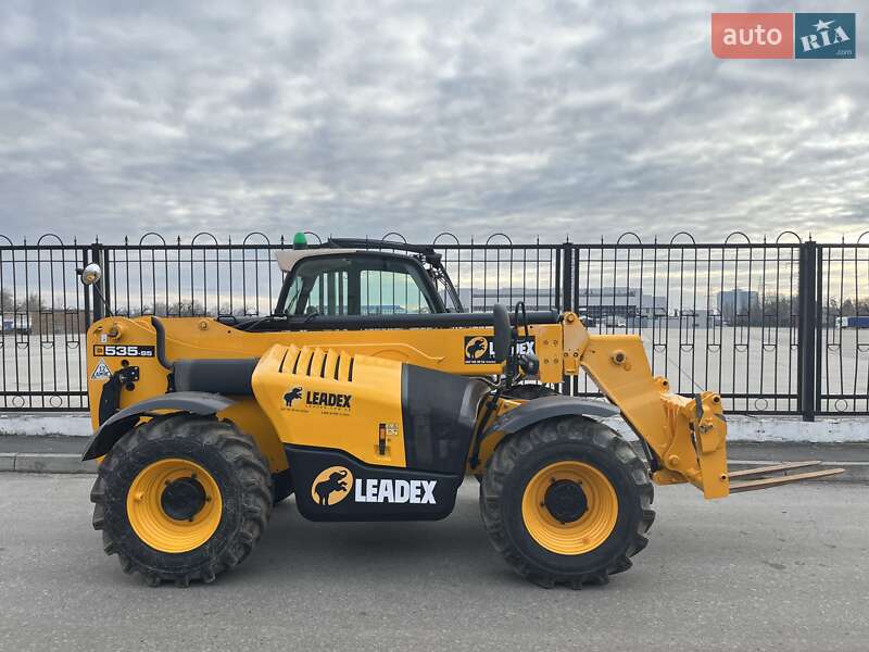 JCB 535-95 2015