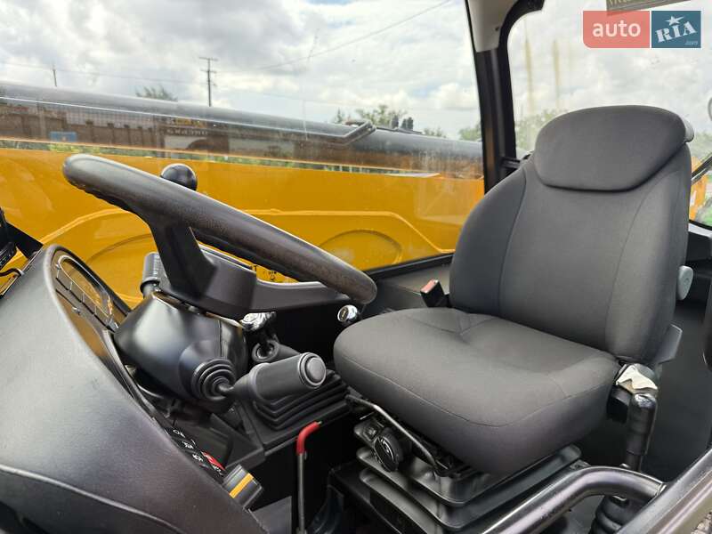 Телескопический погрузчик JCB 535-95 2017 в Луцке