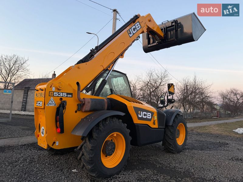 Телескопический погрузчик JCB 535-95 2017 в Луцке
