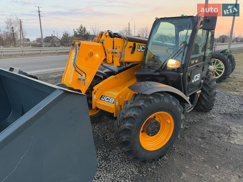 Телескопический погрузчик JCB 535-95 2017 в Луцке