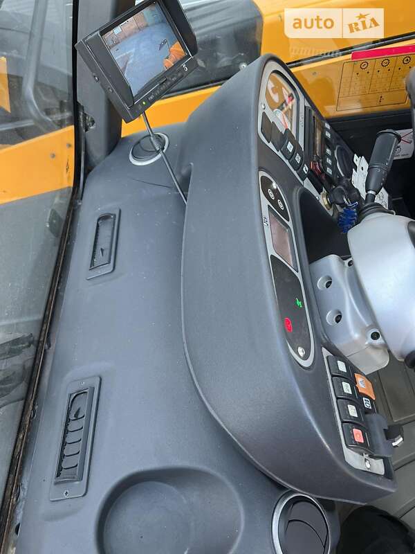 Телескопічні навантажувачі JCB 536-60 2012 в Луцьку