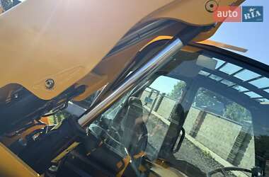 Телескопический погрузчик JCB 536-60 2012 в 
