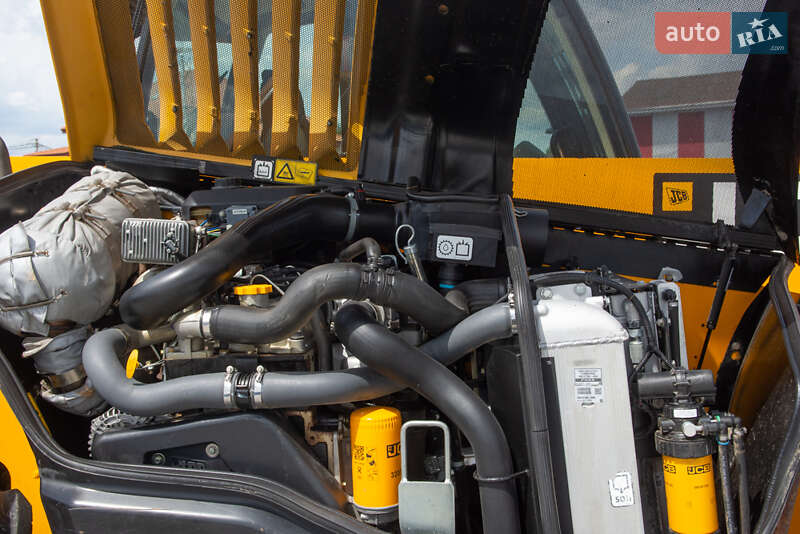 Подъемник телескопический JCB 536/70 2018 в Житомире