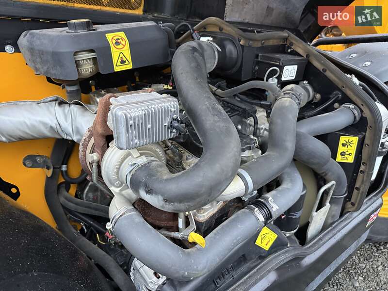 Телескопічні навантажувачі JCB 536/70 2015 в Луцьку фото 15 Телескопічні навантажувачі JCB 536/70 2015 в Луцьку