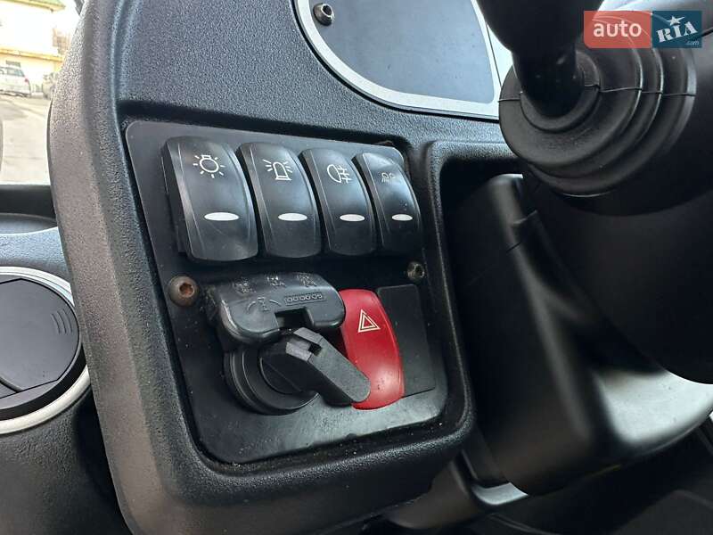 Телескопічні навантажувачі JCB 536/70 2012 в Луцьку