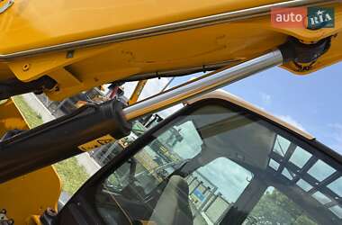 Телескопический погрузчик JCB 540-140 2016 в 
