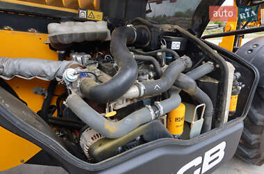 Телескопический погрузчик JCB 540-140 2019 в 