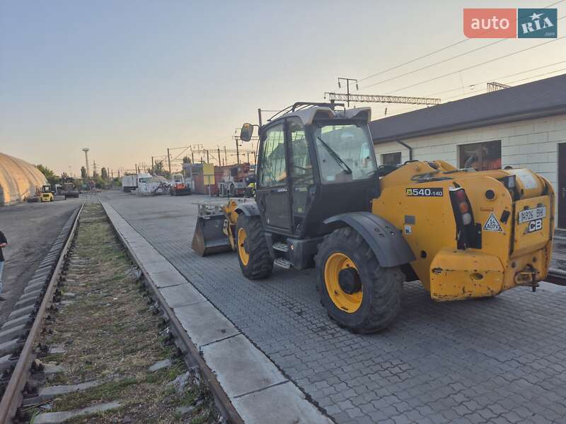 Подъемник телескопический JCB 540-140 2016 в Одессе