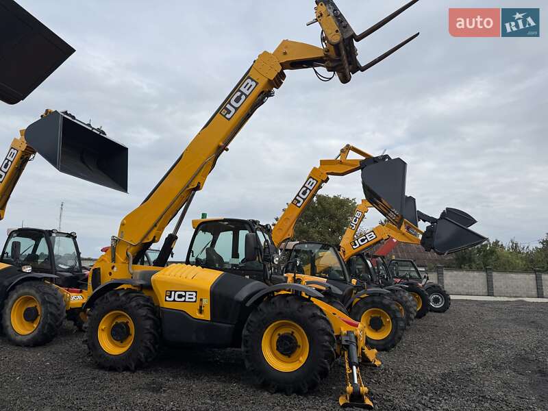 JCB 540-140 2017