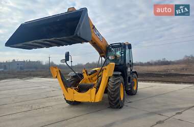 Подъемник телескопический JCB 540-170 2016 в Сумах