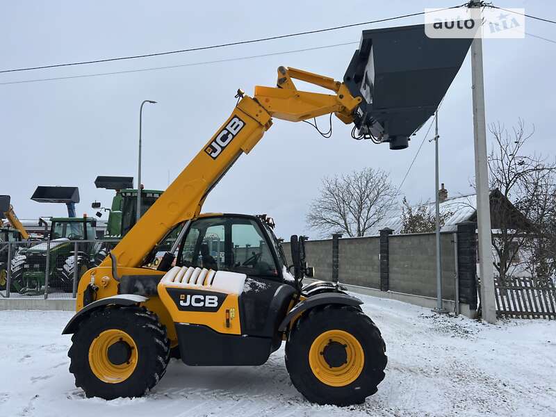 Телескопический погрузчик JCB 541-70 2019 в 
