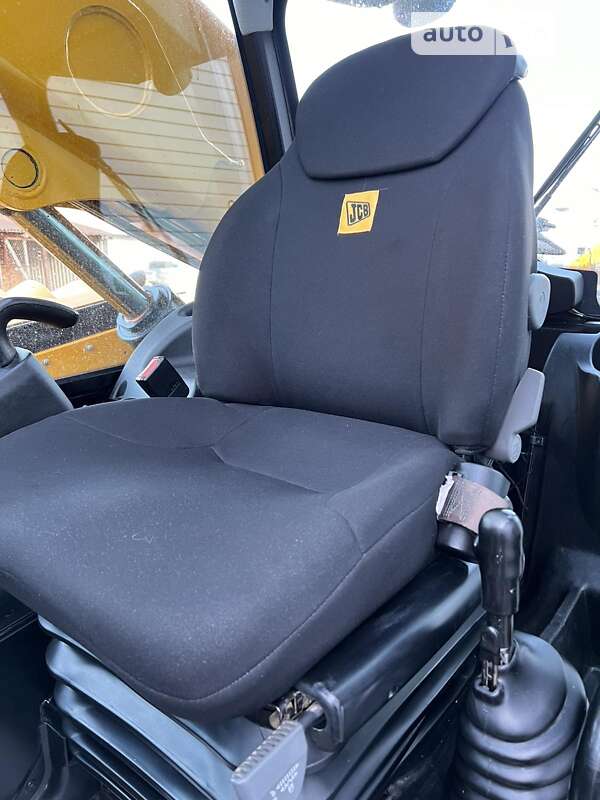 Телескопический погрузчик JCB 541-70 2017 в Луцке