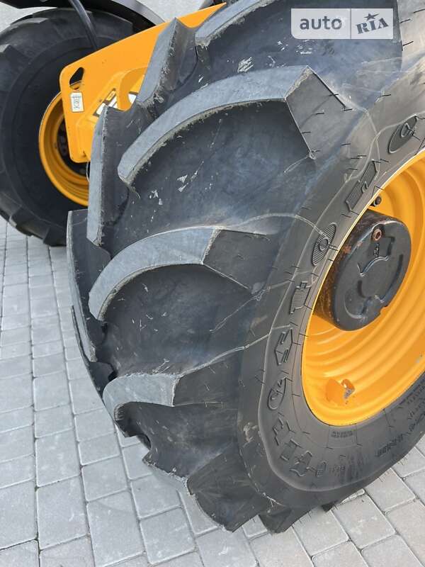 Телескопический погрузчик JCB 541-70 2015 в Луцке