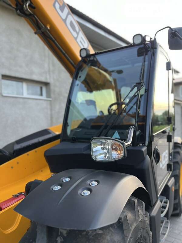 Телескопический погрузчик JCB 541-70 2015 в Луцке