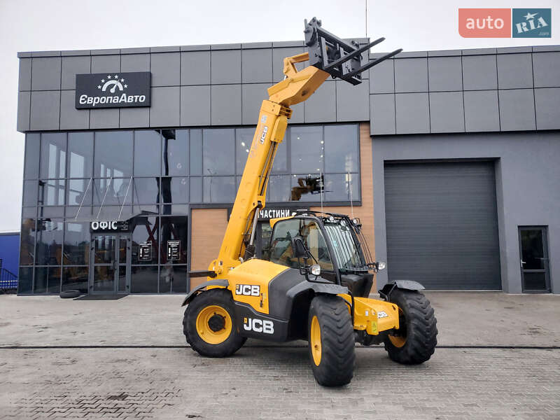 JCB 541-70 2019