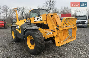 Телескопический погрузчик JCB 541-70 2013 в 