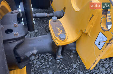 Телескопический погрузчик JCB 541-70 2013 в 